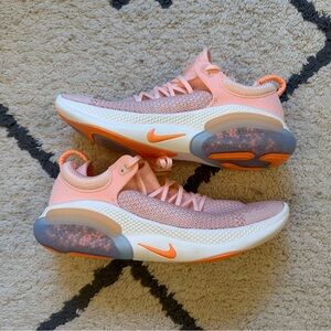 Nike Joyride Run Flyknit Women’s Size US11 Pink/Orange Unworn
